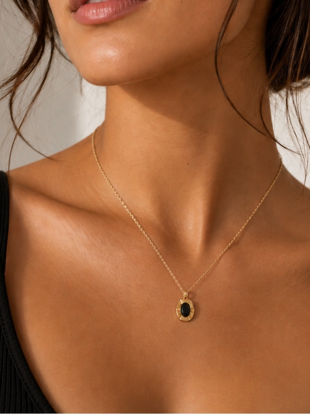 18K Gold Plated Vintage Inspired Oval Black Stone Pendant Necklace